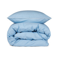 blau (± PMS 16-4120 TPG)